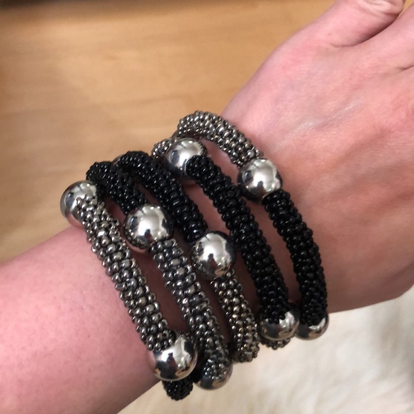 Fashionable bracelet - Picture 2 of 3